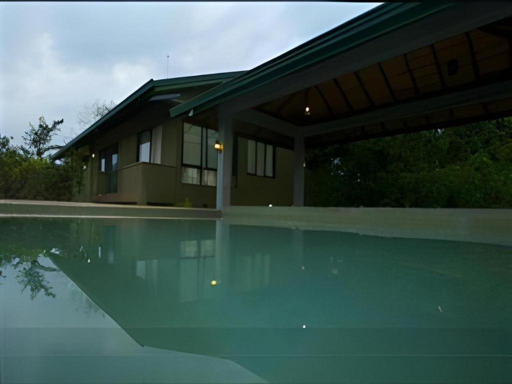Mangrove Escapes Resort Бентота Экстерьер фото