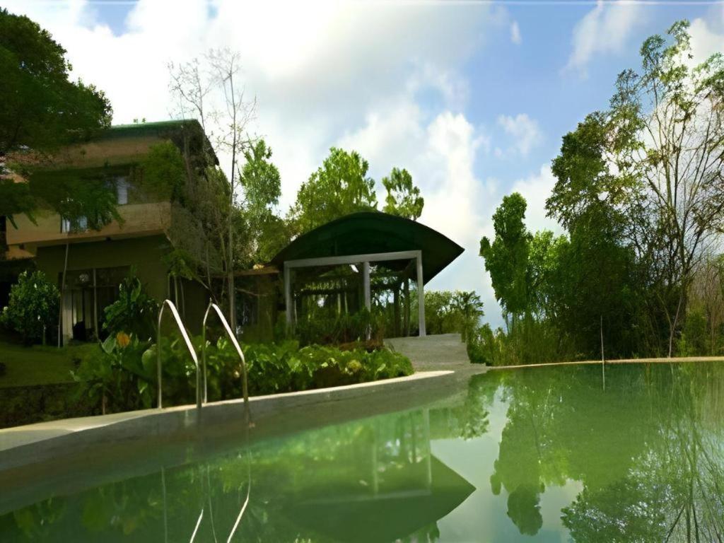 Mangrove Escapes Resort Бентота Экстерьер фото